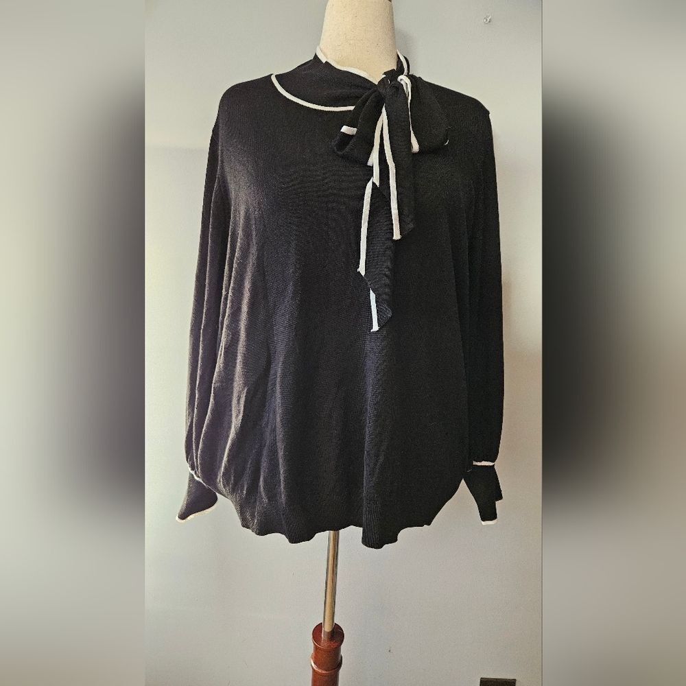 Liz Claiborn White Tipped Tie Neck Sweater Plus Size 2X